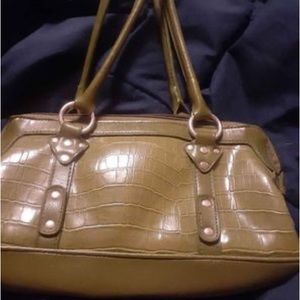 Green leather purse